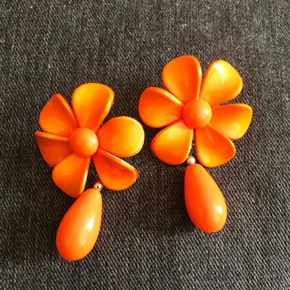 Orange flower earrings - Picture 1 of 3